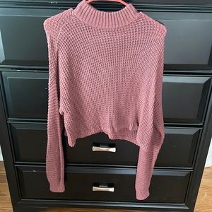 Turtle neck crop sweater